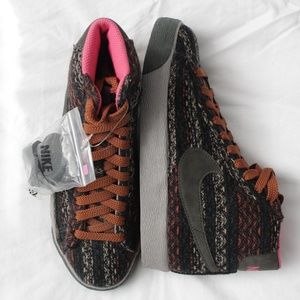 Nike Women's Blazer Mid Premium